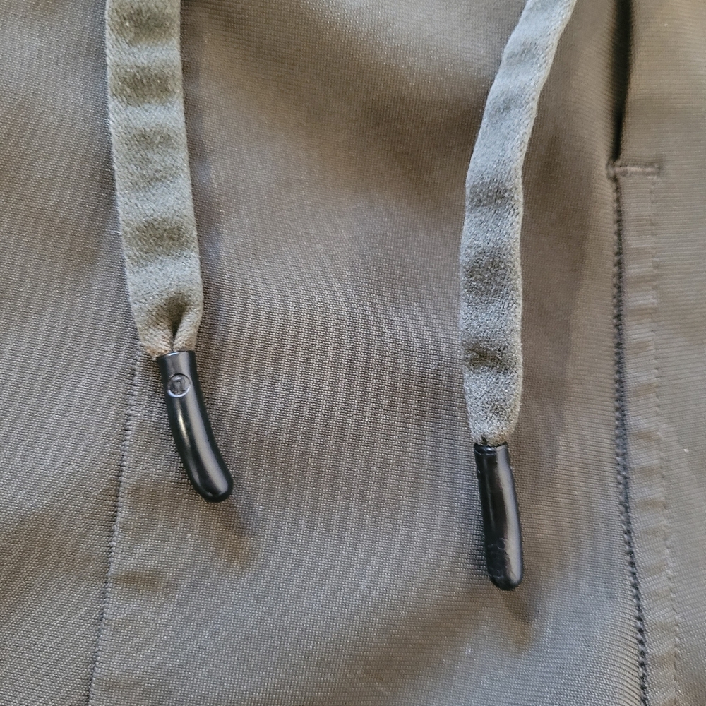 Lululemon ABC Jogger Medium Dark Olive Active Mens Casual Pant Warpstreme - Picture 10 of 12